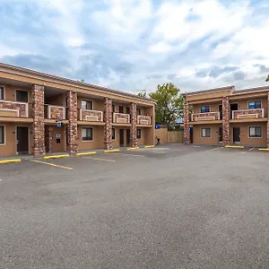 Travelodge By Wyndham Hotel